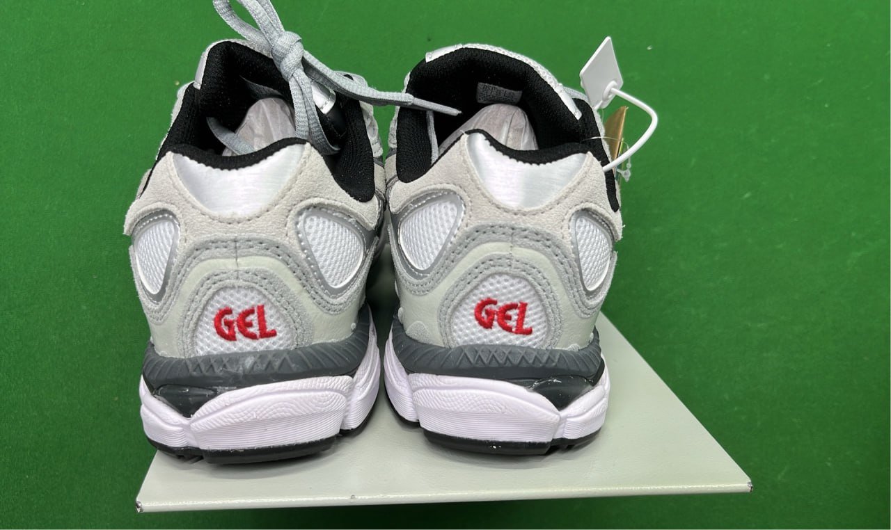 ph008 Asics Gel NYC
