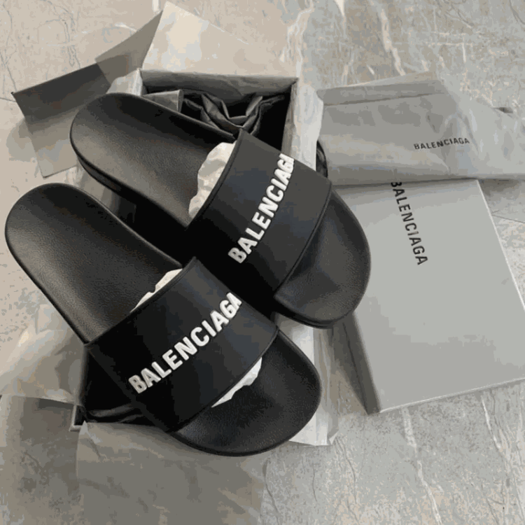 ph040 Balenciaga Sli