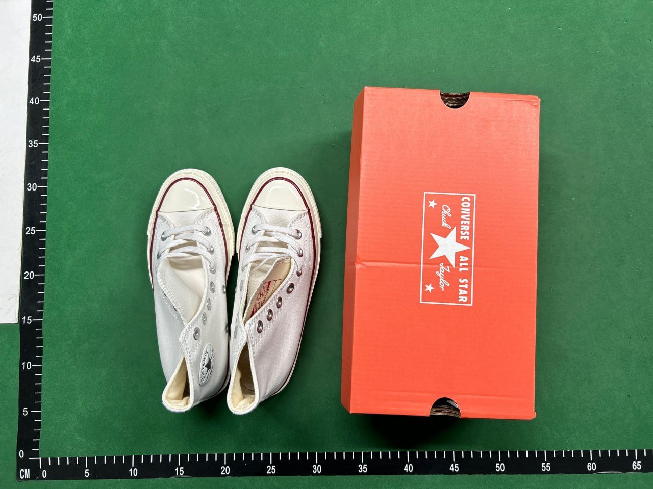ph090 Converse 1970