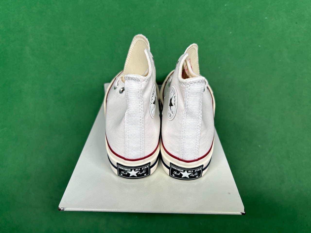 ph090 Converse 1970
